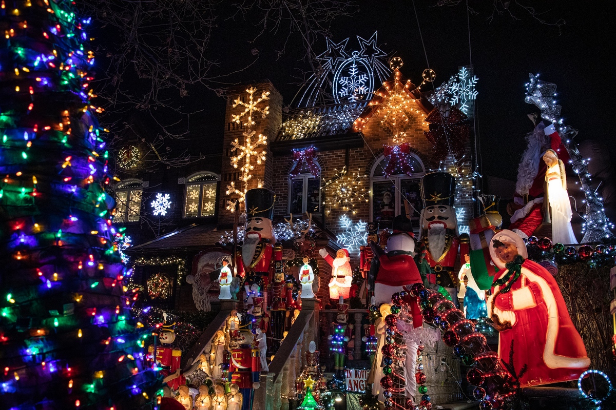 dyker-heights-christmas