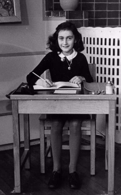 anne-frank01