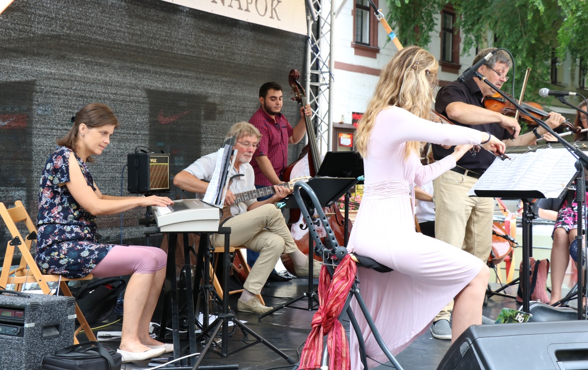 europa-koncert-szalonegyuttes