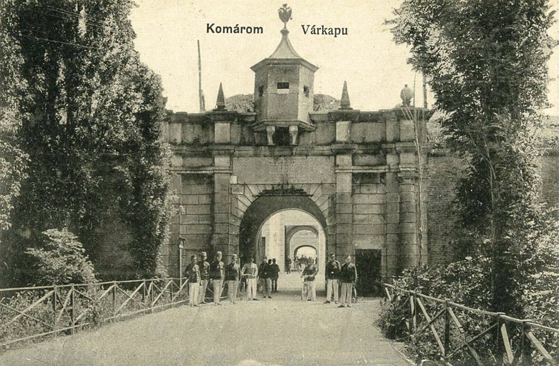 komarom-var