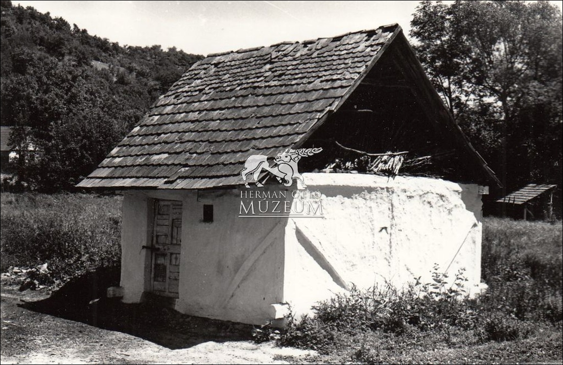 paticsfalu-istallo