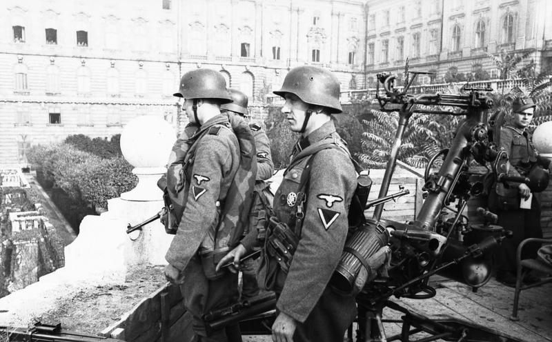 nemet-katonak-a-budai-varban-1944