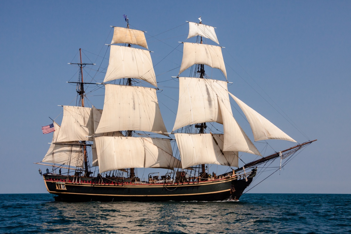 hms-bounty-ship-replica