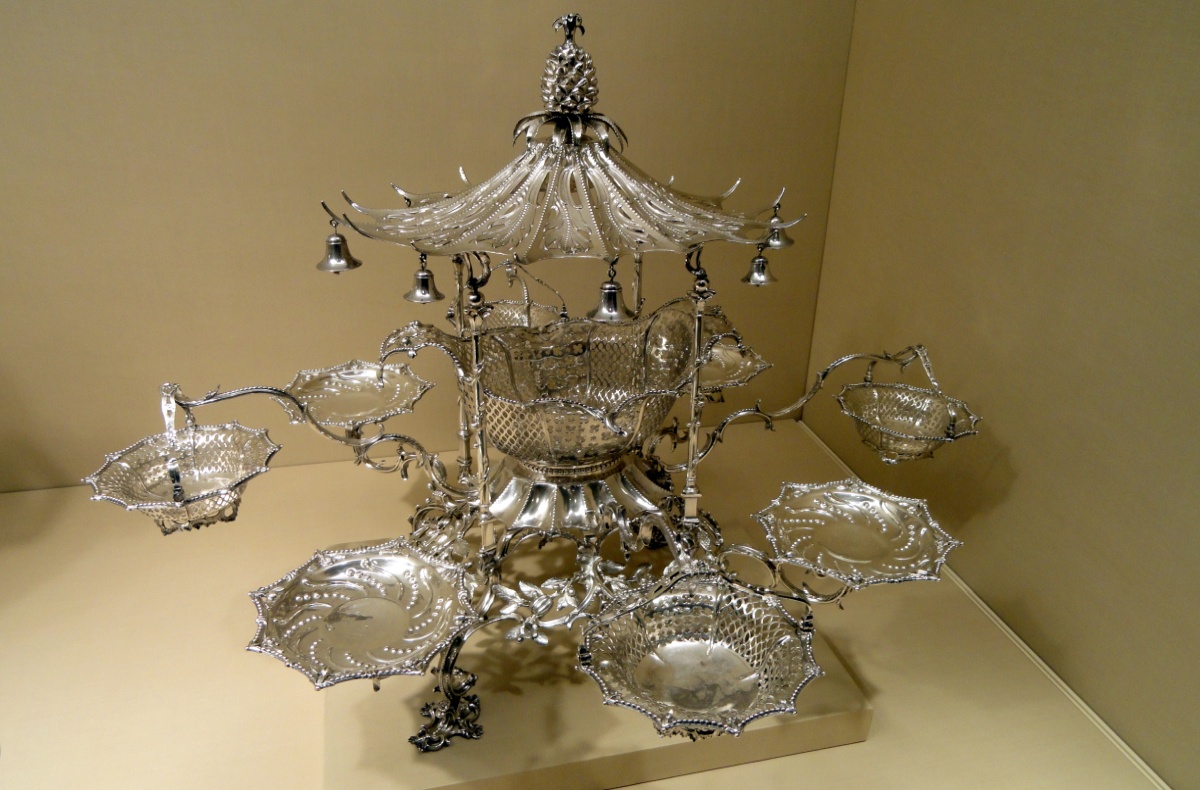 thomaspitts-pagoda-epergne