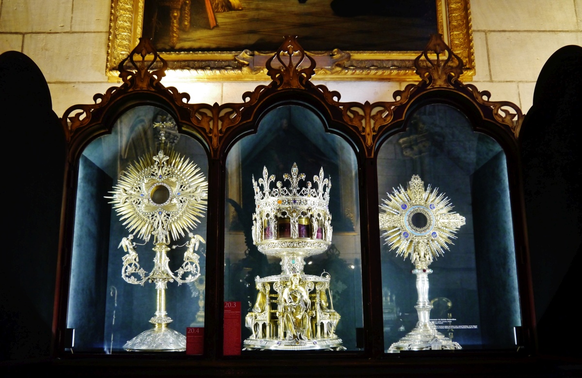 parizsi-notre-dame-kincstar