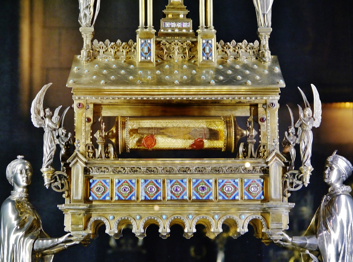parizsi-notre-dame-kincstar