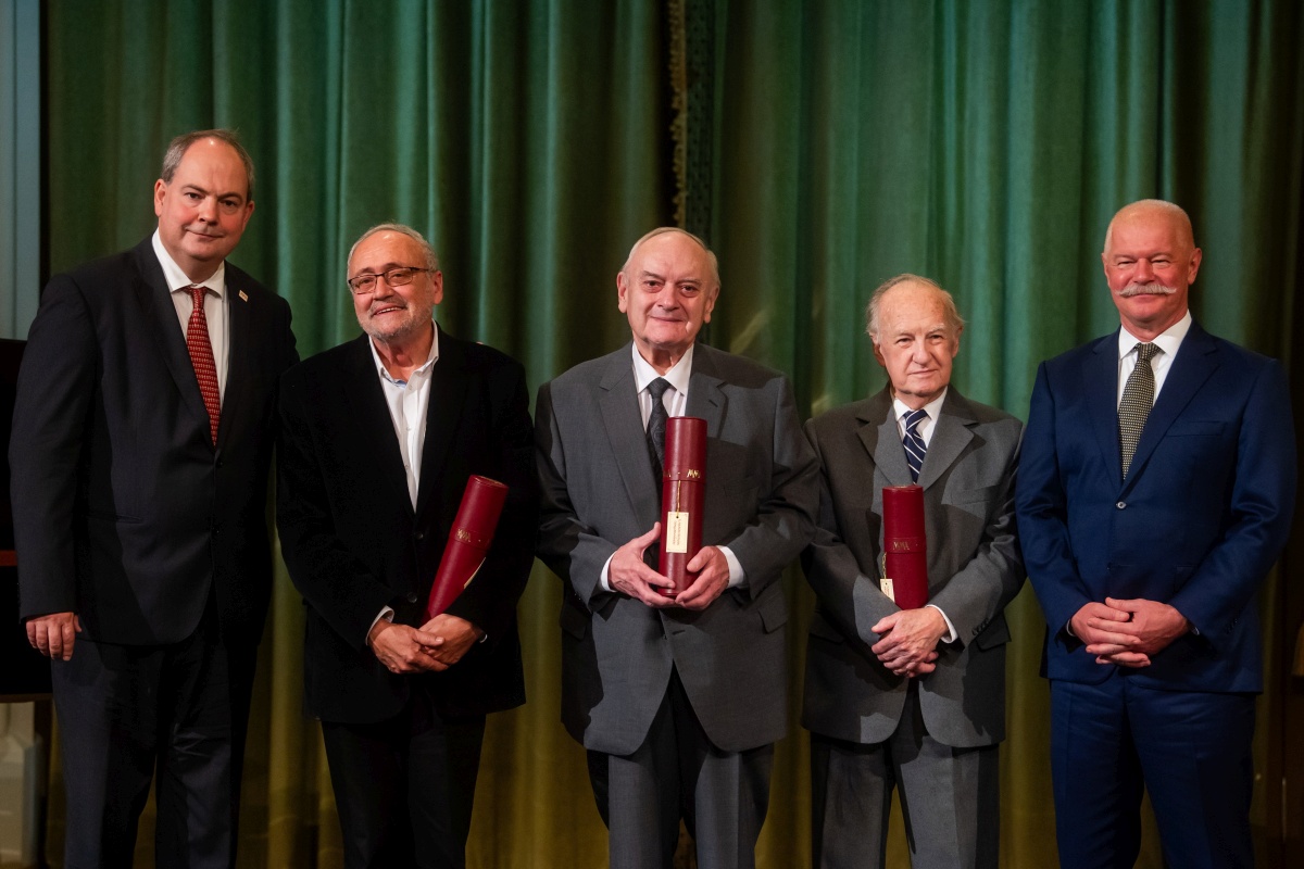 selmeczi-lantos-sajdik-nemzet-muvesze