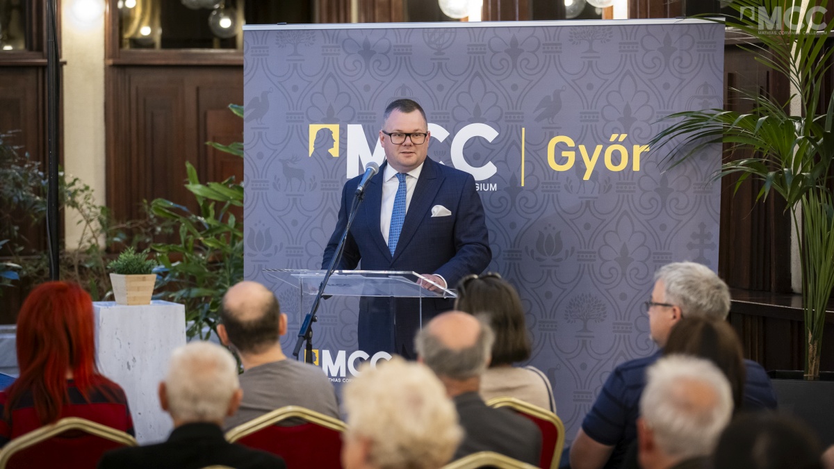 gyor-80-ev-madartavlatbol-mcc-gyor