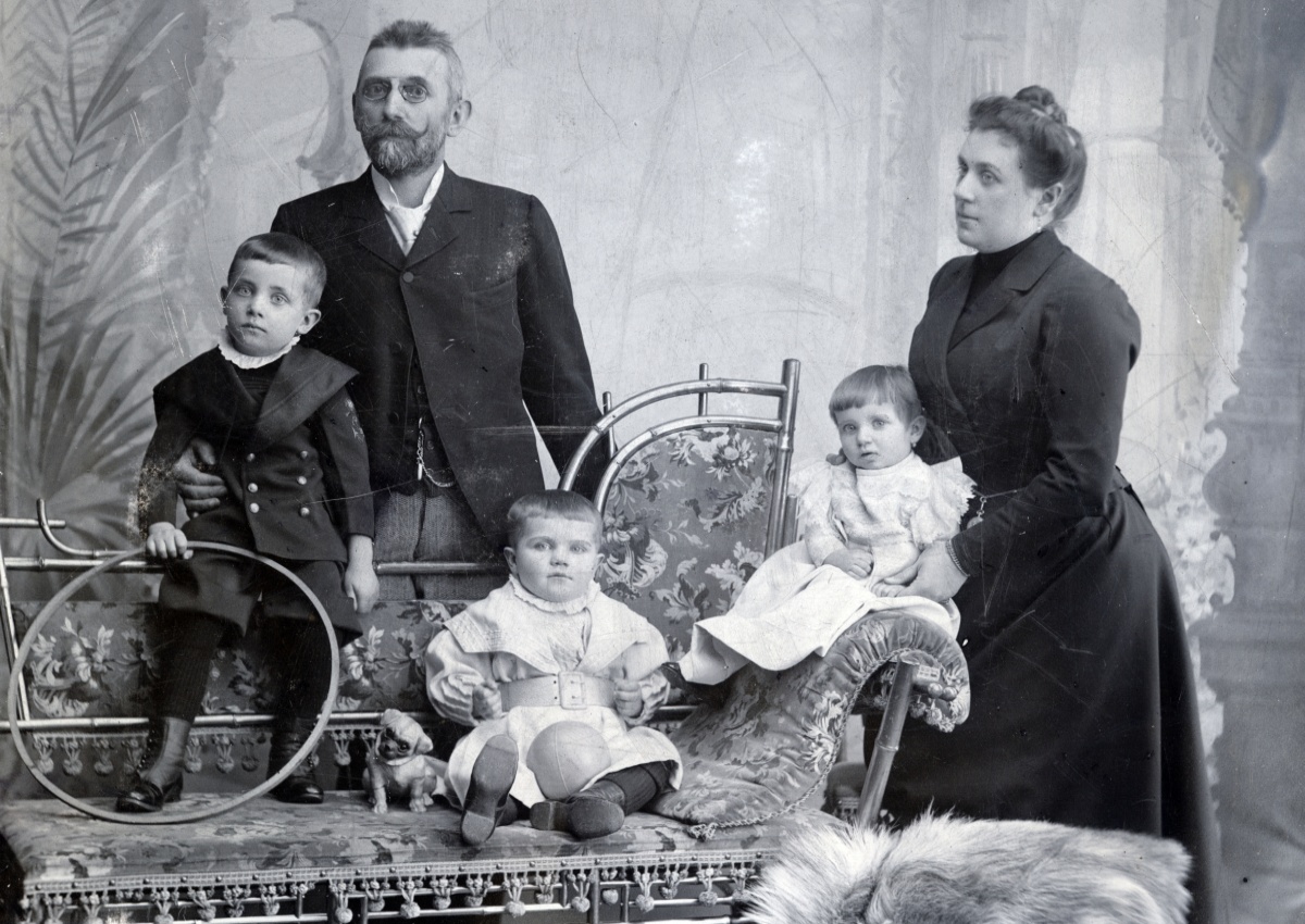 tauber-rozman-csalad-1900