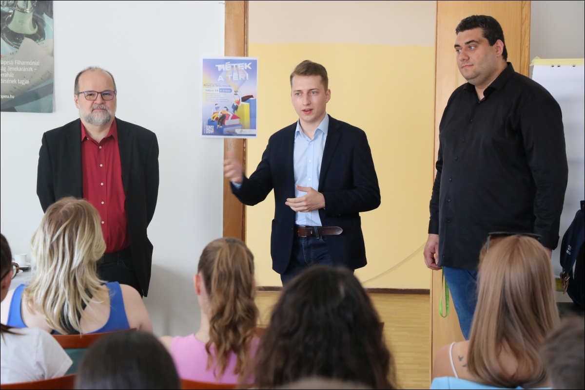 varosi-diakforum-gyori-konyvtar