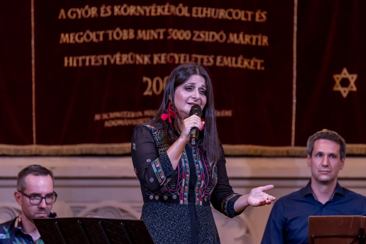 zsido-kivalosagok-kiallitas-gyor-zsinagoga