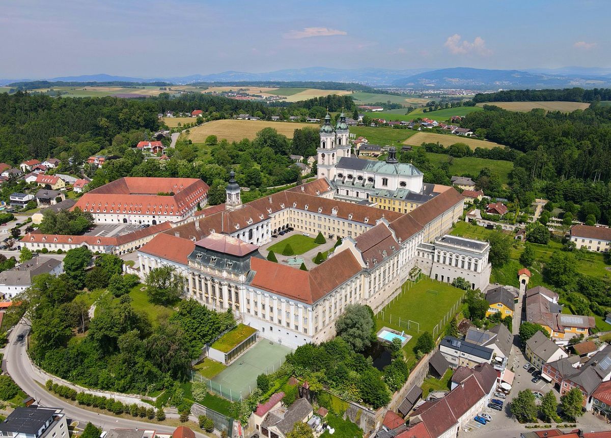 szent-florian-kolostor-konyvtar