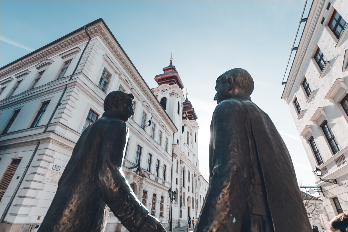 bences-iskola-es-templom-gyor