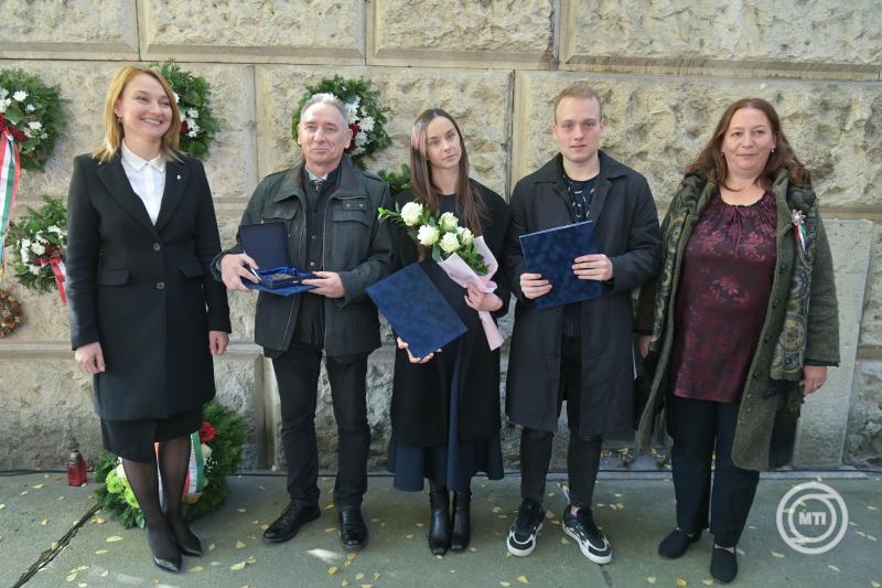 arany-janos-dij-iroszovetseg-2024
