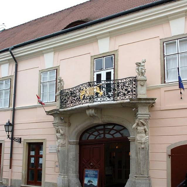 Romer-muzeum-Esterhazy-palota