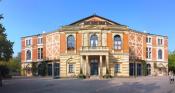 bayreuth-festspielhaus.jpg