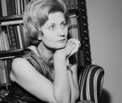 Máthé Erzsi