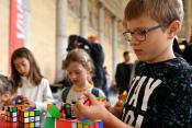 Magyar Nap Brüsszelben Rubik-kocka-bemutató és verseny 1