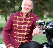 Széles Zoltán motoron